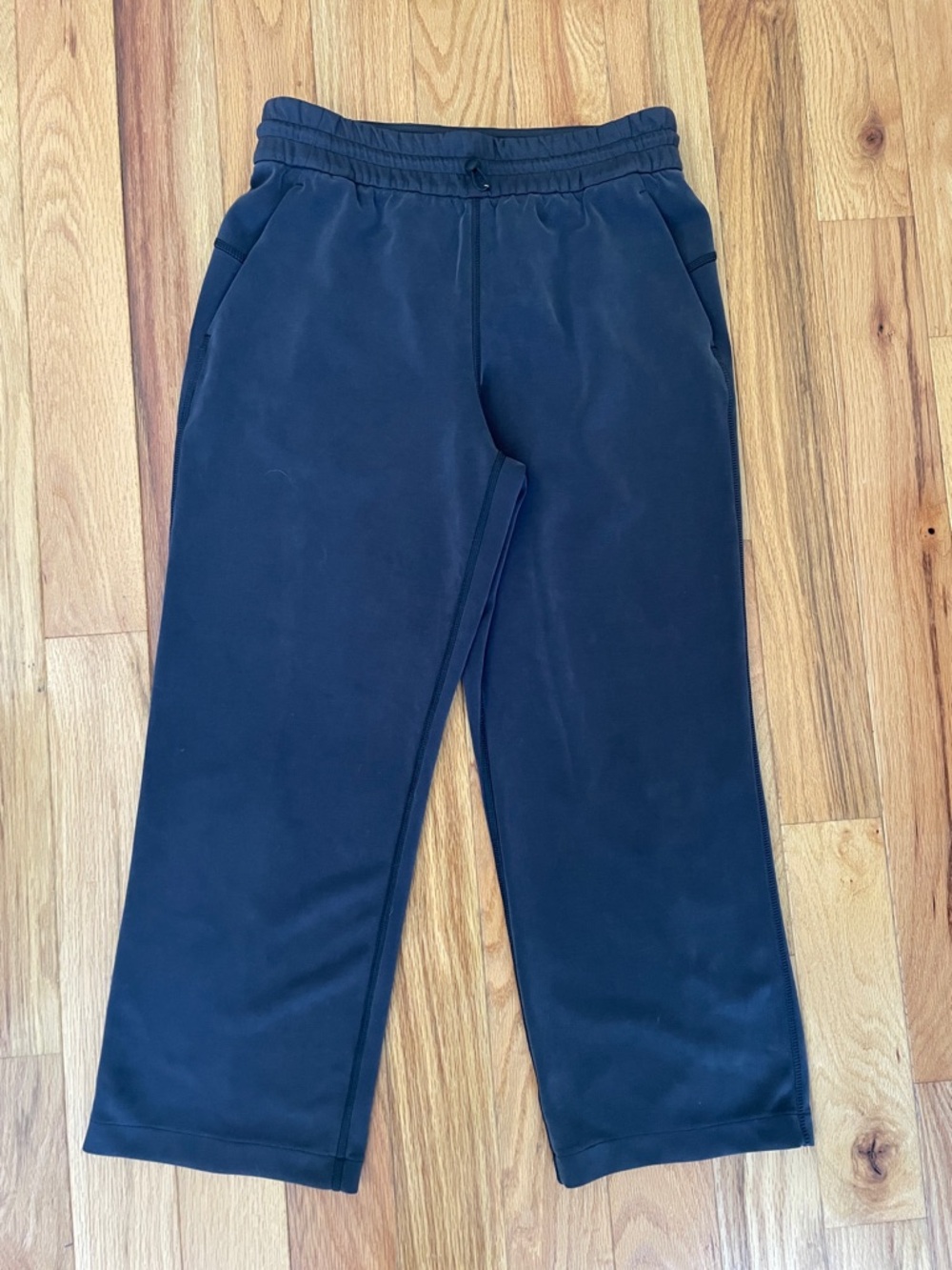 Lululemon Softstreme Cropped Pants Black Size 6